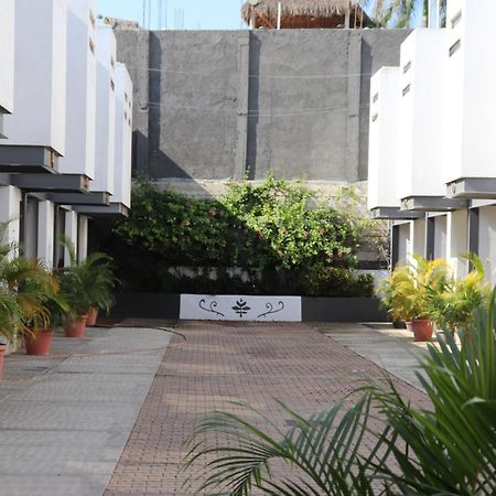 Hotel Samanu ซายูลิตา ภายนอก รูปภาพ