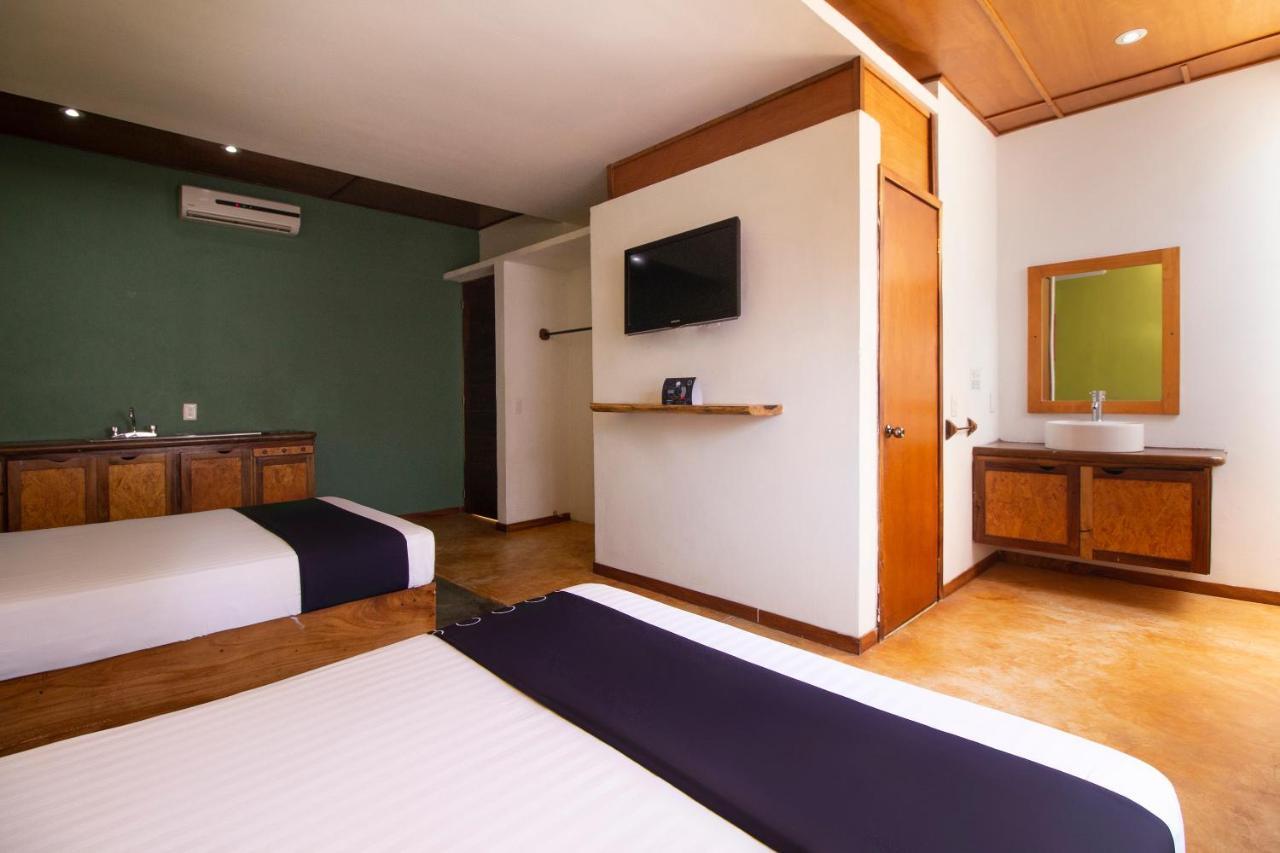 Hotel Samanu ซายูลิตา ภายนอก รูปภาพ
