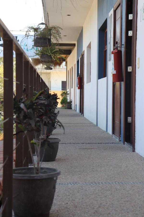 Hotel Samanu ซายูลิตา ภายนอก รูปภาพ